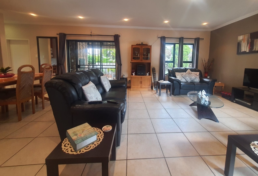3 Bedroom Property for Sale in Melodie North West